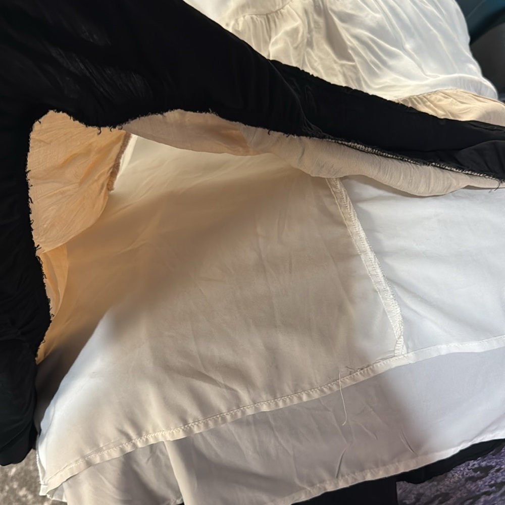 Dress Large Pit To Pit 20” Collar to Hem 26” Shoulder to Hem 32” - Picture 4 of 4